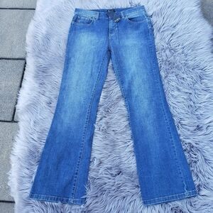 NWT BCBG Paris Bootcut Lightwave Jeans Blue 8